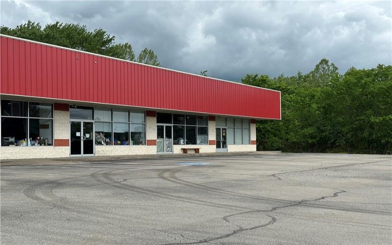 3379 Pittsburgh St., Perryopolis, 15473, ,2.3 BathroomsBathrooms,Lease,For Rent,Pittsburgh St.,1744091