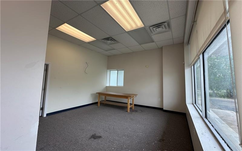 3379 Pittsburgh St., Perryopolis, 15473, ,2.3 BathroomsBathrooms,Lease,For Rent,Pittsburgh St.,1744091