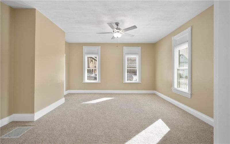 19 Old Monongahela Pike, Eighty Four, 15330, 4 Bedrooms Bedrooms, 9 Rooms Rooms,2 BathroomsBathrooms,Residential,For Sale,Old Monongahela Pike,1746625