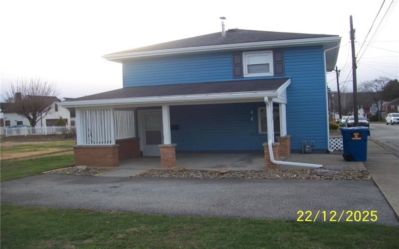 49 4th Ave, Latrobe, 15650, 3 Bedrooms Bedrooms, 8 Rooms Rooms,1 BathroomBathrooms,Residential,For Sale,4th Ave,1735179