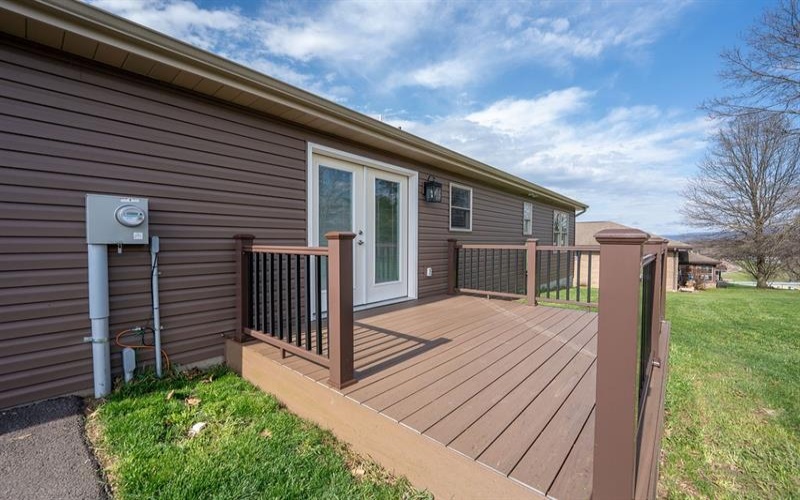 12 Highview St, Latrobe, 15650, 3 Bedrooms Bedrooms, 7 Rooms Rooms,2 BathroomsBathrooms,Residential,For Sale,Highview St,1746628