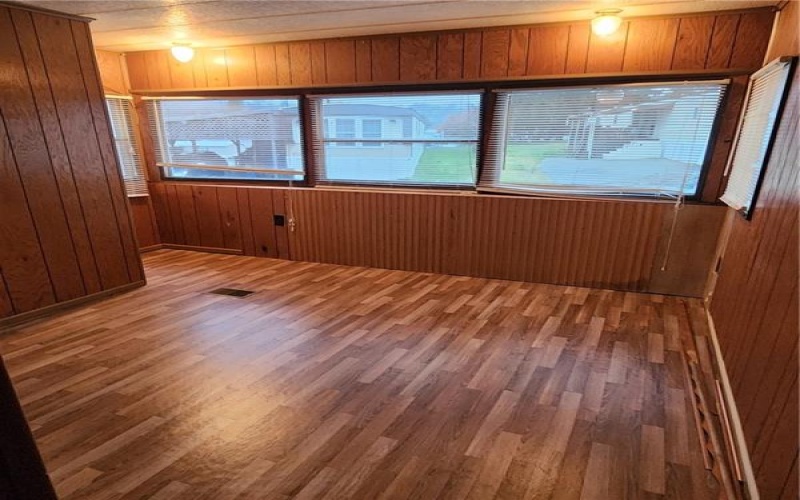 502 Bower Ave, Washington, 15301, 2 Bedrooms Bedrooms, ,2 BathroomsBathrooms,Residential,For Sale,Bower Ave,1730235