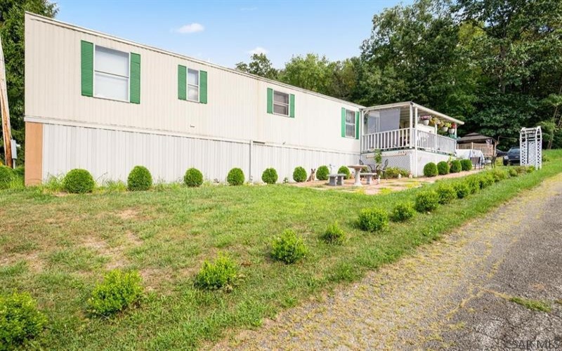 248 Thomas Street, Hollsopple, 15935, 3 Bedrooms Bedrooms, ,Residential,For Sale,Thomas Street,1738698