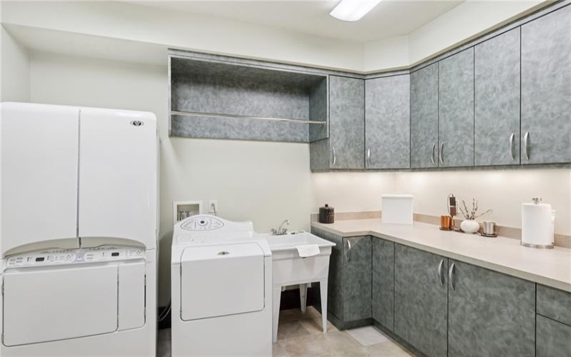2330 Ridge Drive, Hidden Valley, 15502, 4 Bedrooms Bedrooms, 11 Rooms Rooms,4.1 BathroomsBathrooms,Residential,For Sale,Ridge Drive,1746630