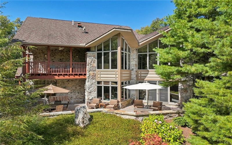 2330 Ridge Drive, Hidden Valley, 15502, 4 Bedrooms Bedrooms, 11 Rooms Rooms,4.1 BathroomsBathrooms,Residential,For Sale,Ridge Drive,1746630