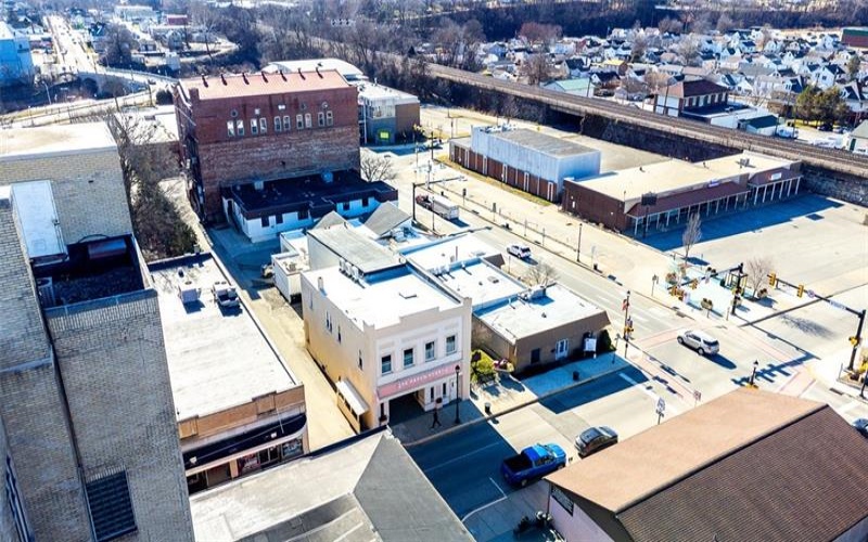 807 Ligonier St, Latrobe, 15650, ,Multi-unit,For Sale,Ligonier St,1744144