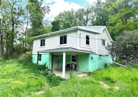 572 Alberts Dr, Monessen, 15062, 3 Bedrooms Bedrooms, ,1.1 BathroomsBathrooms,Residential,For Sale,Alberts Dr,1746659