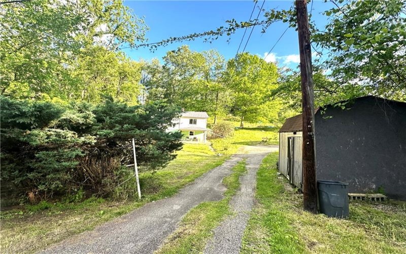 572 Alberts Dr, Monessen, 15062, 3 Bedrooms Bedrooms, ,1.1 BathroomsBathrooms,Residential,For Sale,Alberts Dr,1746659