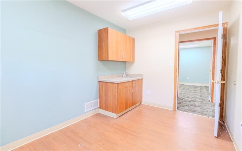 1600 Wildlife Lodge Rd Ste #2, Lower Burrell, 15068, ,Commercial-industrial-business,For Sale,Wildlife Lodge Rd Ste #2,1730385