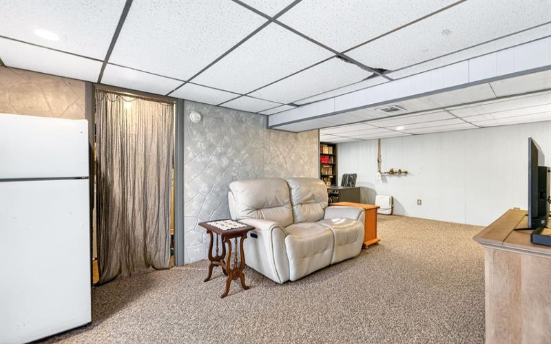 1952 Colleen DRIVE, North Huntingdon, 15642, 3 Bedrooms Bedrooms, 10 Rooms Rooms,1 BathroomBathrooms,Residential,For Sale,Colleen,1744155