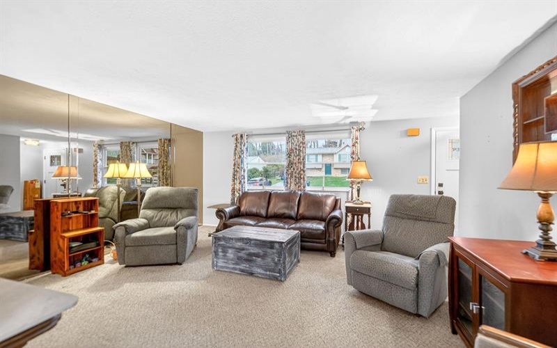 1952 Colleen DRIVE, North Huntingdon, 15642, 3 Bedrooms Bedrooms, 10 Rooms Rooms,1 BathroomBathrooms,Residential,For Sale,Colleen,1744155