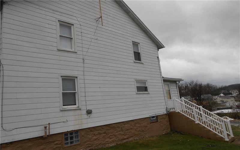 114 Grant St, Star Junction, 15482, 2 Bedrooms Bedrooms, ,1 BathroomBathrooms,Lease,For Rent,Grant St,1738750