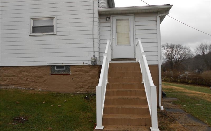 114 Grant St, Star Junction, 15482, 2 Bedrooms Bedrooms, ,1 BathroomBathrooms,Lease,For Rent,Grant St,1738750