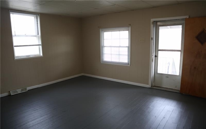 823 Crest Ave, Charleroi, 15022, 3 Bedrooms Bedrooms, 7 Rooms Rooms,1 BathroomBathrooms,Residential,For Sale,Crest Ave,1741470