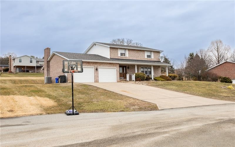 57 Russ St, Uniontown, 15401, 4 Bedrooms Bedrooms, ,2.1 BathroomsBathrooms,Residential,For Sale,Russ St,1744161