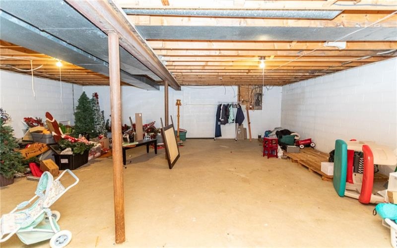 57 Russ St, Uniontown, 15401, 4 Bedrooms Bedrooms, ,2.1 BathroomsBathrooms,Residential,For Sale,Russ St,1744161