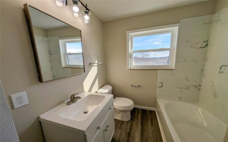 120 5th St, Youngwood, 15697, 3 Bedrooms Bedrooms, 6 Rooms Rooms,1.1 BathroomsBathrooms,Residential,For Sale,5th St,1747301