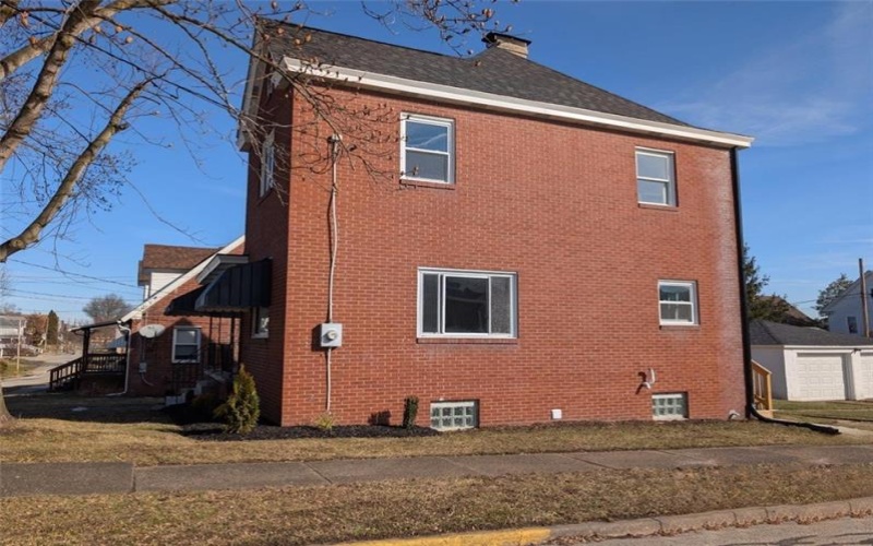 120 5th St, Youngwood, 15697, 3 Bedrooms Bedrooms, 6 Rooms Rooms,1.1 BathroomsBathrooms,Residential,For Sale,5th St,1747301