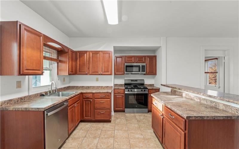 2667 Jefferson Ave, Washington, 15301, 3 Bedrooms Bedrooms, 6 Rooms Rooms,2 BathroomsBathrooms,Residential,For Sale,Jefferson Ave,1730466