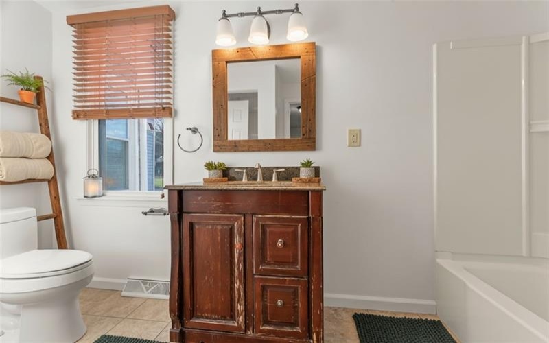 2667 Jefferson Ave, Washington, 15301, 3 Bedrooms Bedrooms, 6 Rooms Rooms,2 BathroomsBathrooms,Residential,For Sale,Jefferson Ave,1730466