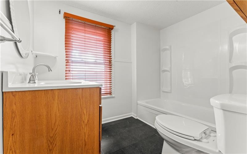 2667 Jefferson Ave, Washington, 15301, 3 Bedrooms Bedrooms, 6 Rooms Rooms,2 BathroomsBathrooms,Residential,For Sale,Jefferson Ave,1730466