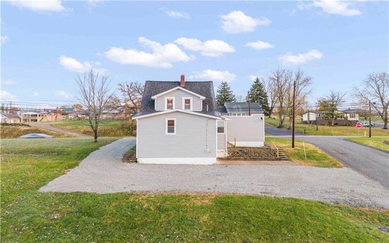 2667 Jefferson Ave, Washington, 15301, 3 Bedrooms Bedrooms, 6 Rooms Rooms,2 BathroomsBathrooms,Residential,For Sale,Jefferson Ave,1730466