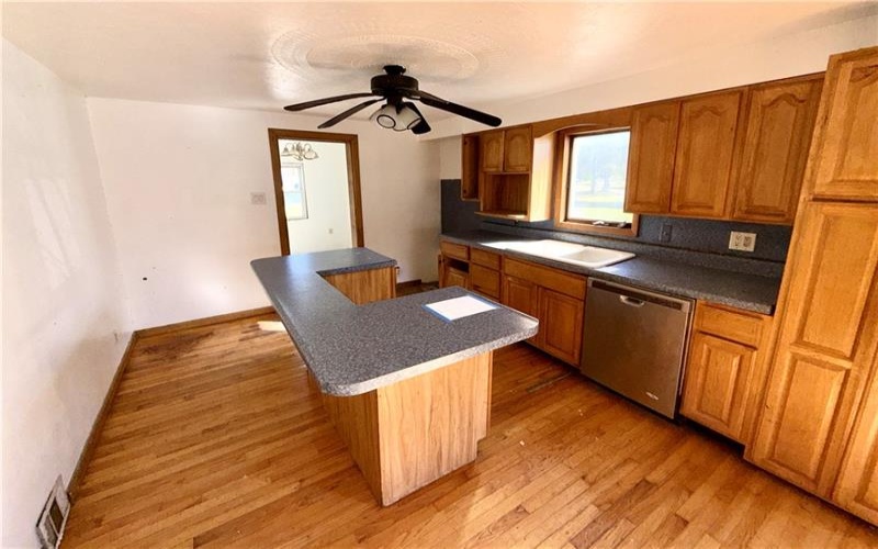 283 Line St, Central City, 15926, 4 Bedrooms Bedrooms, ,1 BathroomBathrooms,Residential,For Sale,Line St,1741502
