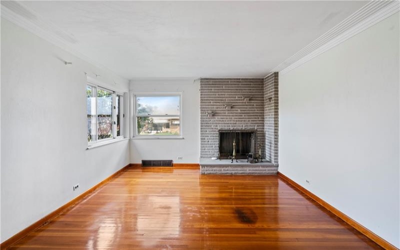 224 Eastern Dr, Lower Burrell, 15068, 3 Bedrooms Bedrooms, 7 Rooms Rooms,2 BathroomsBathrooms,Residential,For Sale,Eastern Dr,1746708