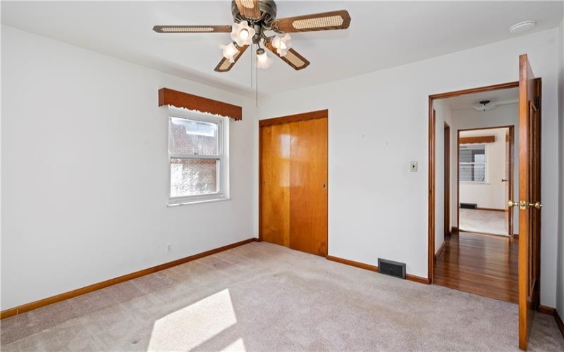 224 Eastern Dr, Lower Burrell, 15068, 3 Bedrooms Bedrooms, 7 Rooms Rooms,2 BathroomsBathrooms,Residential,For Sale,Eastern Dr,1746708
