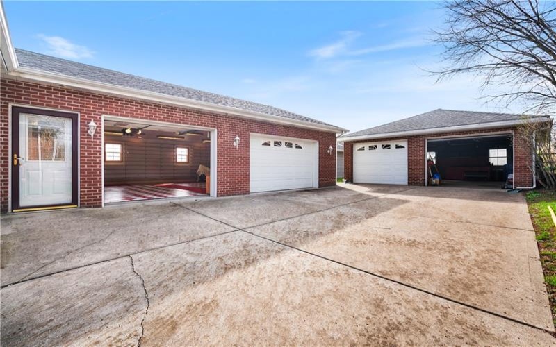 224 Eastern Dr, Lower Burrell, 15068, 3 Bedrooms Bedrooms, 7 Rooms Rooms,2 BathroomsBathrooms,Residential,For Sale,Eastern Dr,1746708