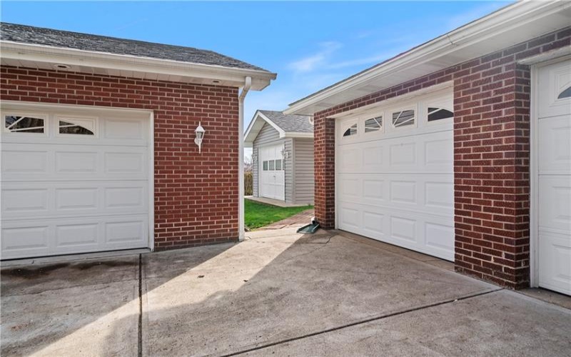 224 Eastern Dr, Lower Burrell, 15068, 3 Bedrooms Bedrooms, 7 Rooms Rooms,2 BathroomsBathrooms,Residential,For Sale,Eastern Dr,1746708