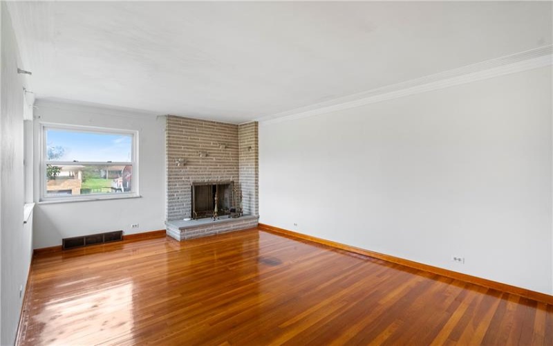 224 Eastern Dr, Lower Burrell, 15068, 3 Bedrooms Bedrooms, 7 Rooms Rooms,2 BathroomsBathrooms,Residential,For Sale,Eastern Dr,1746708
