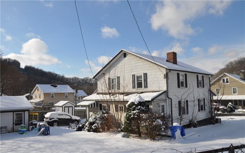 805-807 Pittsburgh Street, Lower Burrell, 15068, ,Multi-unit,For Sale,Pittsburgh Street,1735263