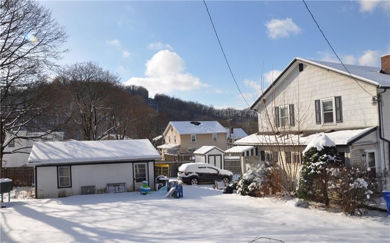805-807 Pittsburgh Street, Lower Burrell, 15068, ,Multi-unit,For Sale,Pittsburgh Street,1735263
