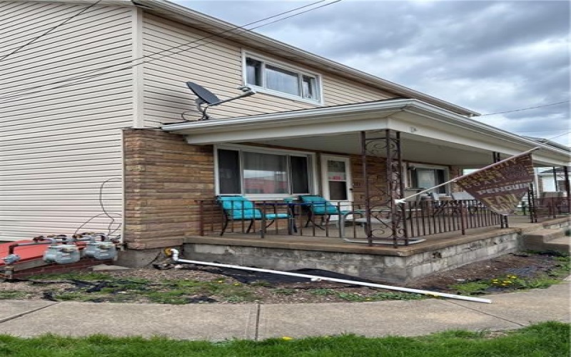 421-423 Georgetown Road, Lawrence, 15055, ,Multi-unit,For Sale,Georgetown Road,1746719