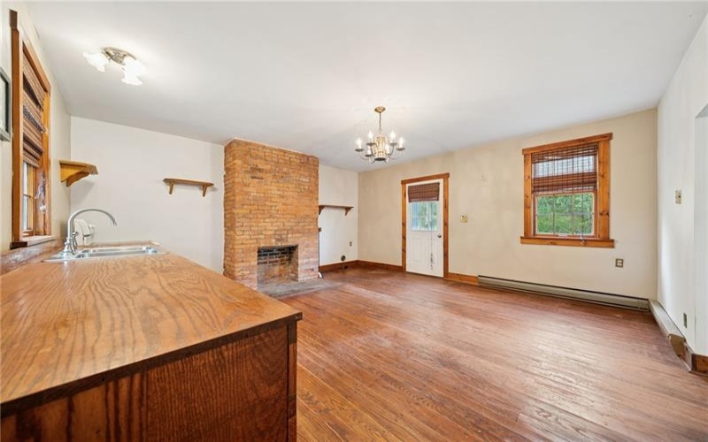 41 COLUMBIA ROAD, MONONGAHELA, 15063, 2 Bedrooms Bedrooms, 5 Rooms Rooms,1 BathroomBathrooms,Residential,For Sale,COLUMBIA ROAD,1723607