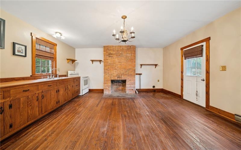 41 COLUMBIA ROAD, MONONGAHELA, 15063, 2 Bedrooms Bedrooms, 5 Rooms Rooms,1 BathroomBathrooms,Residential,For Sale,COLUMBIA ROAD,1723607