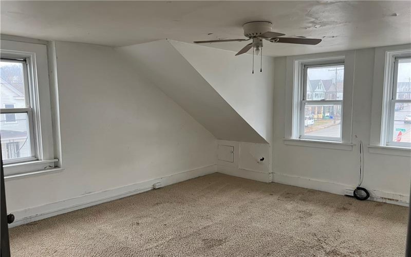 536 Patton Ave, Jeannette, 15644, 3 Bedrooms Bedrooms, 6 Rooms Rooms,1.1 BathroomsBathrooms,Residential,For Sale,Patton Ave,1735309