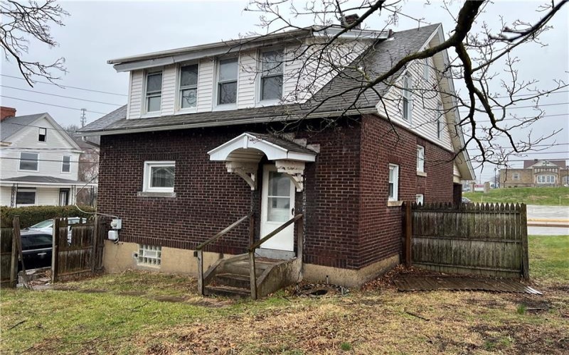 536 Patton Ave, Jeannette, 15644, 3 Bedrooms Bedrooms, 6 Rooms Rooms,1.1 BathroomsBathrooms,Residential,For Sale,Patton Ave,1735309