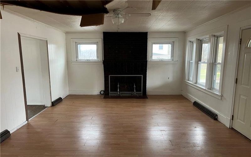 536 Patton Ave, Jeannette, 15644, 3 Bedrooms Bedrooms, 6 Rooms Rooms,1.1 BathroomsBathrooms,Residential,For Sale,Patton Ave,1735309