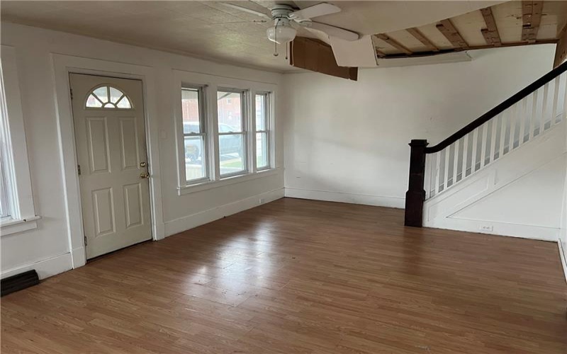 536 Patton Ave, Jeannette, 15644, 3 Bedrooms Bedrooms, 6 Rooms Rooms,1.1 BathroomsBathrooms,Residential,For Sale,Patton Ave,1735309