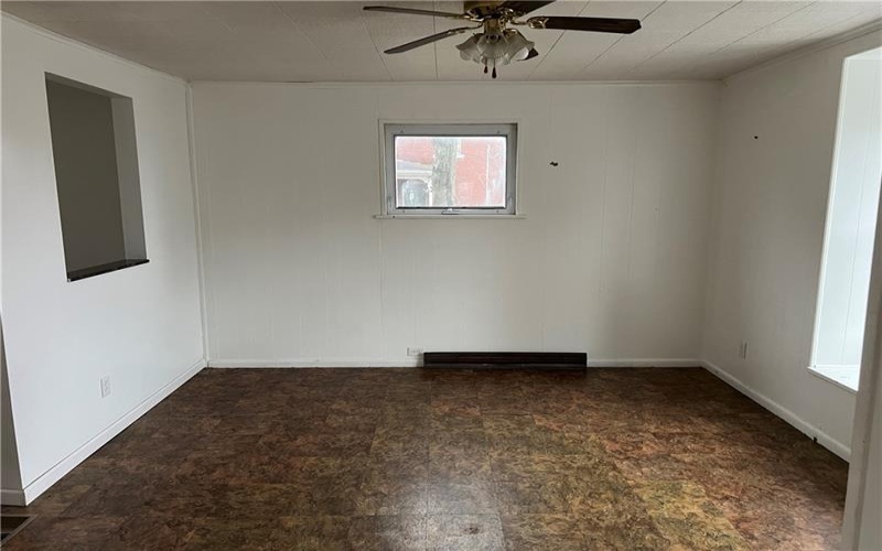 536 Patton Ave, Jeannette, 15644, 3 Bedrooms Bedrooms, 6 Rooms Rooms,1.1 BathroomsBathrooms,Residential,For Sale,Patton Ave,1735309