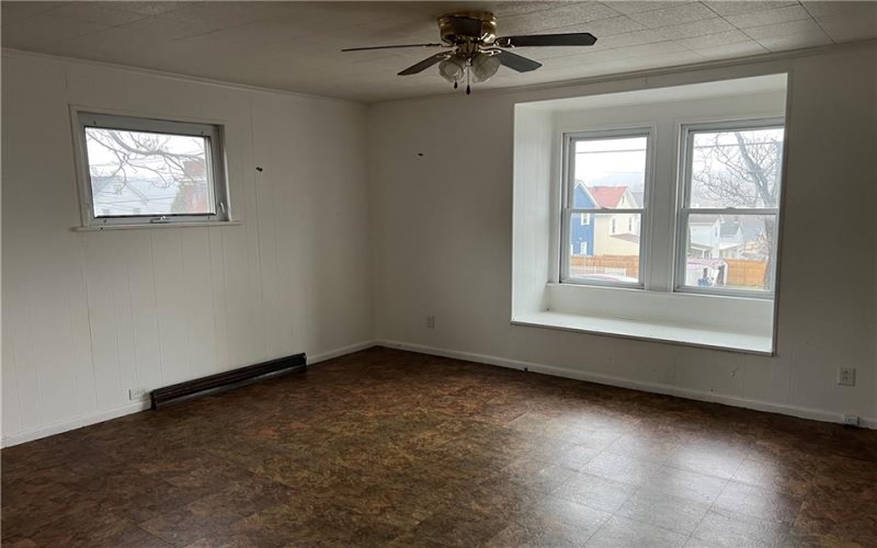 536 Patton Ave, Jeannette, 15644, 3 Bedrooms Bedrooms, 6 Rooms Rooms,1.1 BathroomsBathrooms,Residential,For Sale,Patton Ave,1735309