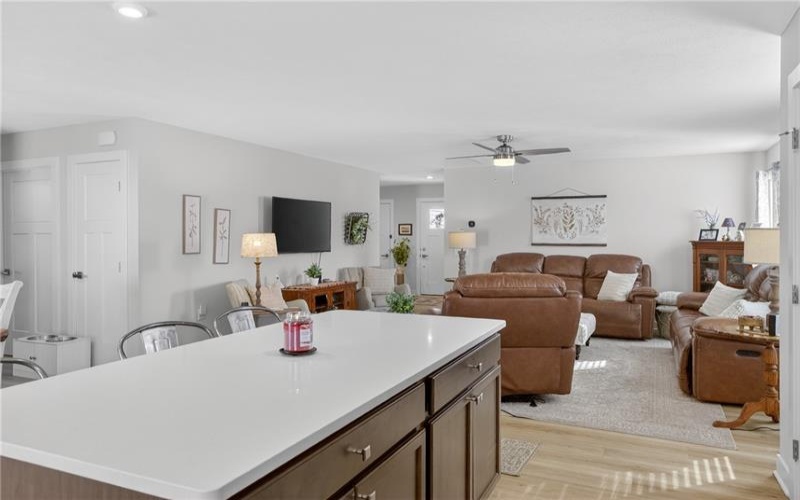 105 Horseshoe Loop, Washington, 15301, 3 Bedrooms Bedrooms, 9 Rooms Rooms,2 BathroomsBathrooms,Residential,For Sale,Horseshoe Loop,1746741