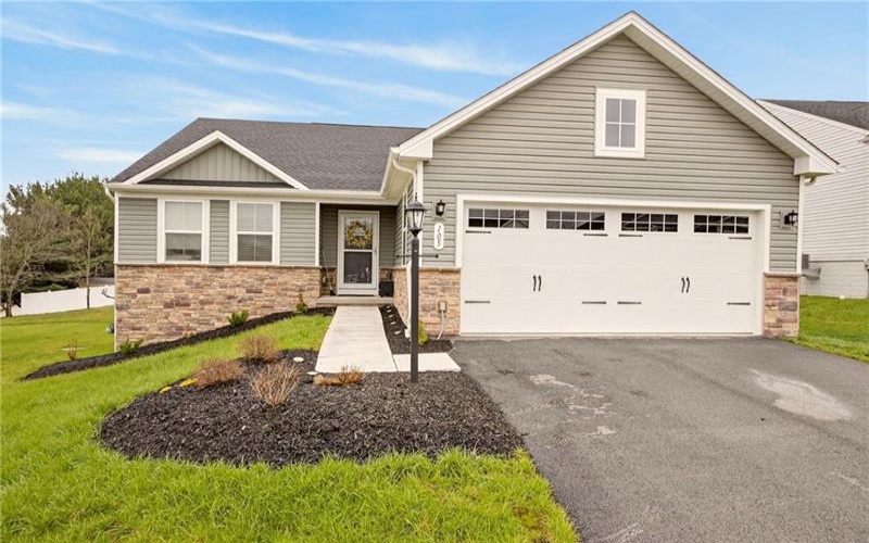 105 Horseshoe Loop, Washington, 15301, 3 Bedrooms Bedrooms, 9 Rooms Rooms,2 BathroomsBathrooms,Residential,For Sale,Horseshoe Loop,1746741