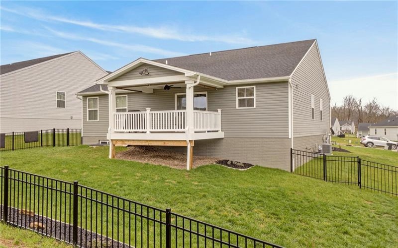 105 Horseshoe Loop, Washington, 15301, 3 Bedrooms Bedrooms, 9 Rooms Rooms,2 BathroomsBathrooms,Residential,For Sale,Horseshoe Loop,1746741