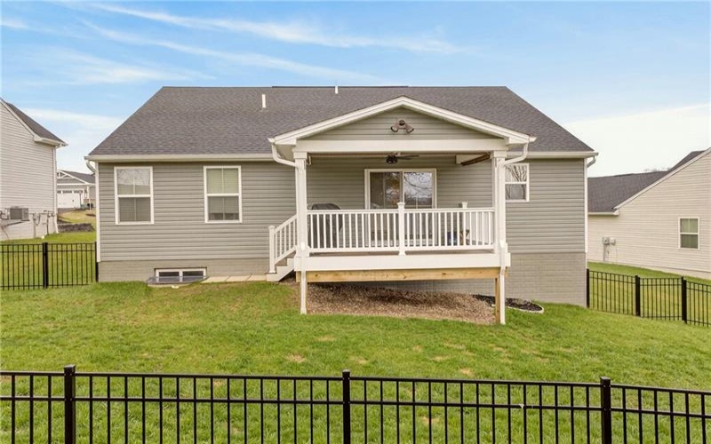 105 Horseshoe Loop, Washington, 15301, 3 Bedrooms Bedrooms, 9 Rooms Rooms,2 BathroomsBathrooms,Residential,For Sale,Horseshoe Loop,1746741