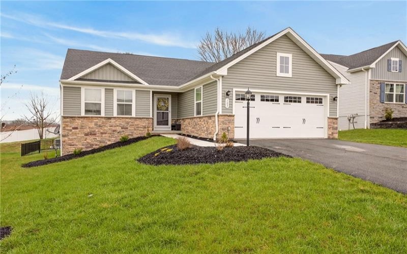 105 Horseshoe Loop, Washington, 15301, 3 Bedrooms Bedrooms, 9 Rooms Rooms,2 BathroomsBathrooms,Residential,For Sale,Horseshoe Loop,1746741