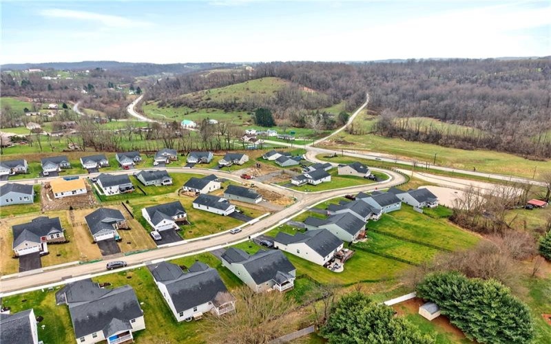 105 Horseshoe Loop, Washington, 15301, 3 Bedrooms Bedrooms, 9 Rooms Rooms,2 BathroomsBathrooms,Residential,For Sale,Horseshoe Loop,1746741