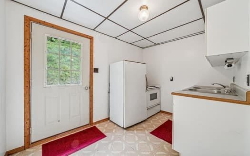 618 Pike Run Drive, Daisytown, 15427, ,Multi-unit,For Sale,Pike Run Drive,1723685